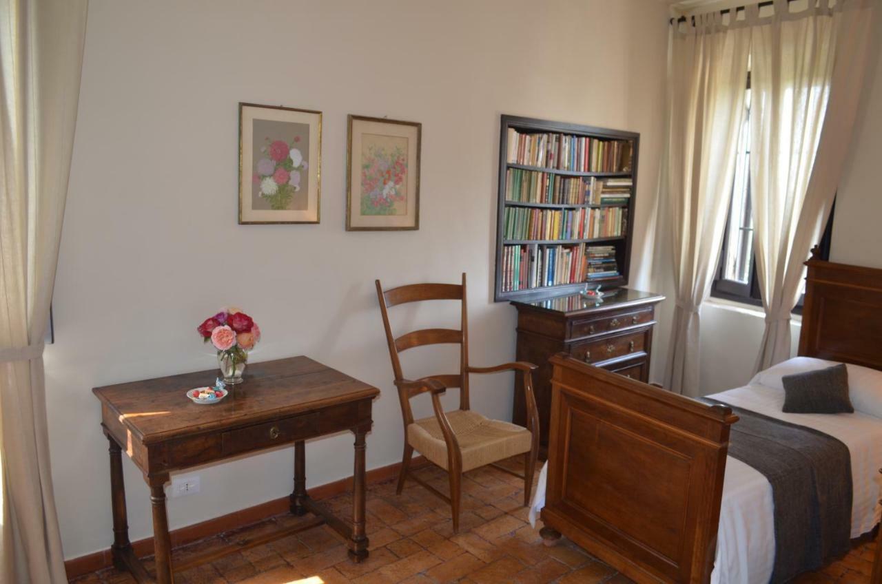 Casale Colleoni Bed & Breakfast Tivoli Bagian luar foto